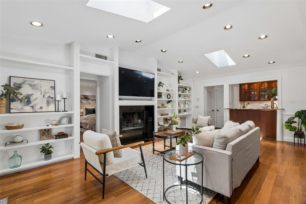 For Sale: $799,000 (4 beds, 3 baths, 2979 Square Feet)