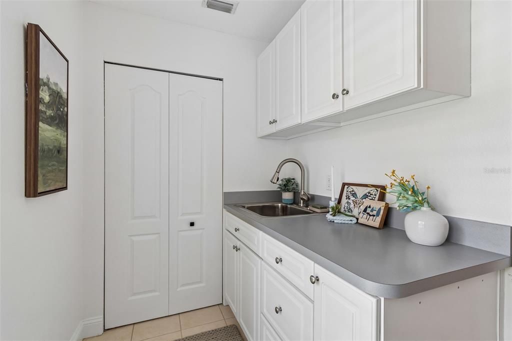 For Sale: $799,000 (4 beds, 3 baths, 2979 Square Feet)