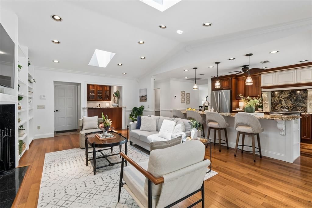 For Sale: $799,000 (4 beds, 3 baths, 2979 Square Feet)