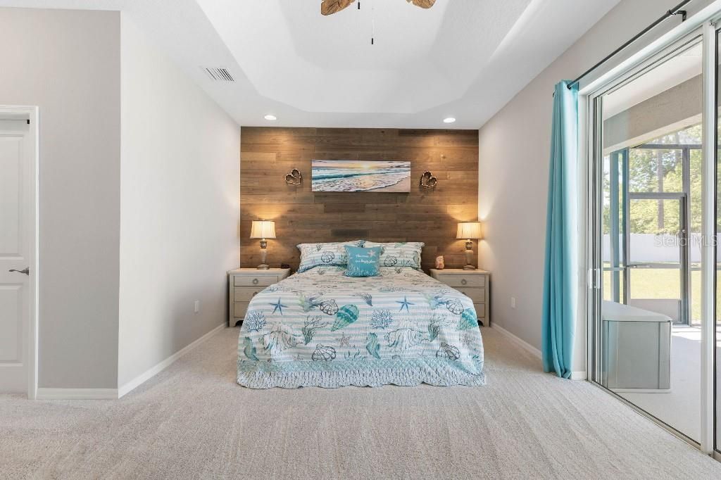 For Sale: $859,900 (4 beds, 3 baths, 2552 Square Feet)