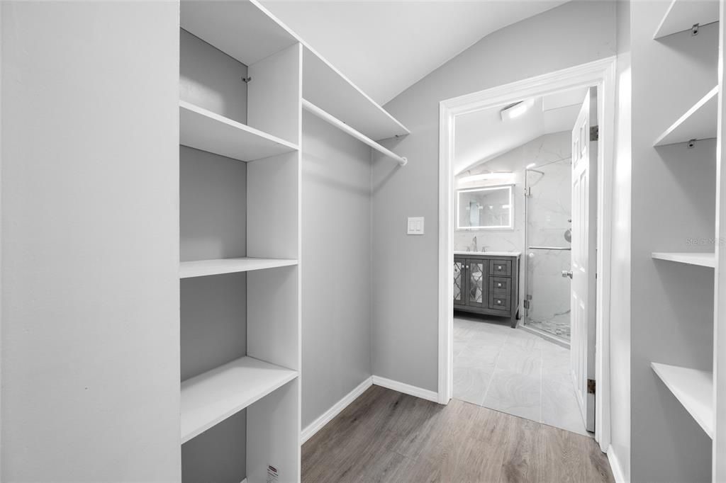 На продажу: $329,000 (3 спален, 2 ванн, 1034 Квадратных фут)