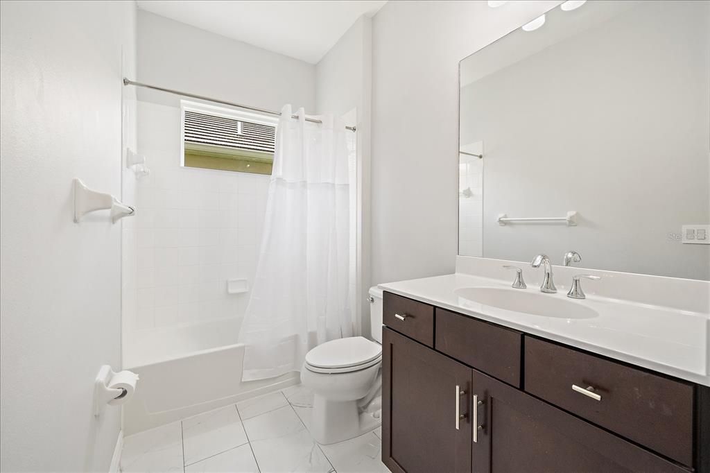 For Sale: $599,000 (3 beds, 3 baths, 2105 Square Feet)
