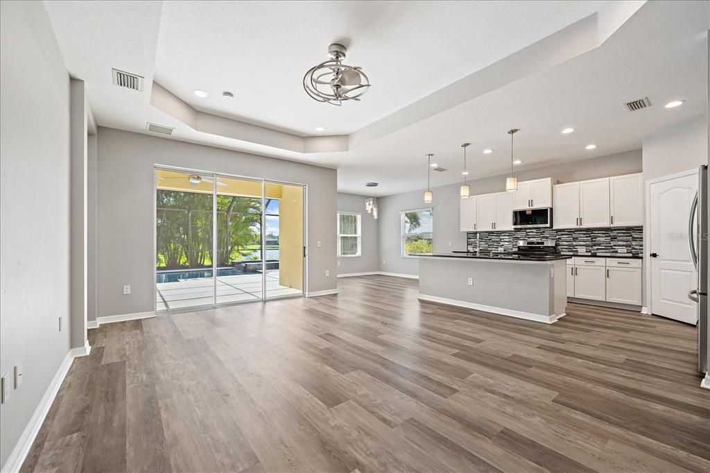 For Sale: $599,000 (3 beds, 3 baths, 2105 Square Feet)