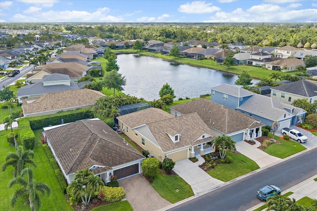 For Sale: $599,000 (3 beds, 3 baths, 2105 Square Feet)