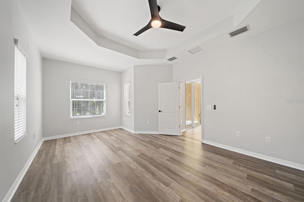 For Sale: $599,000 (3 beds, 3 baths, 2105 Square Feet)