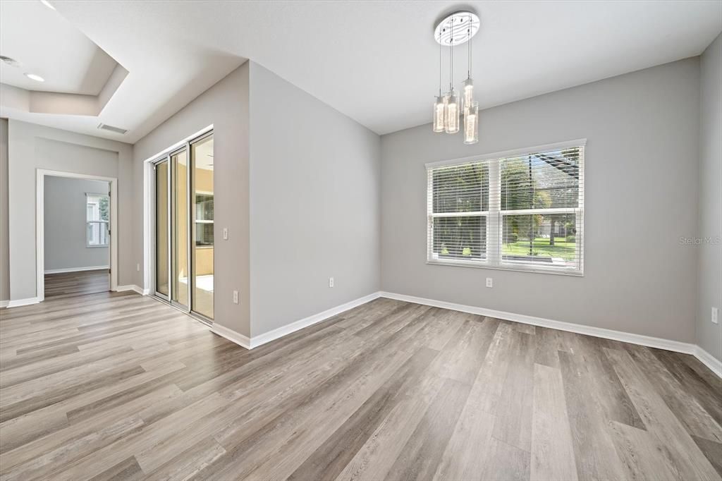 For Sale: $599,000 (3 beds, 3 baths, 2105 Square Feet)
