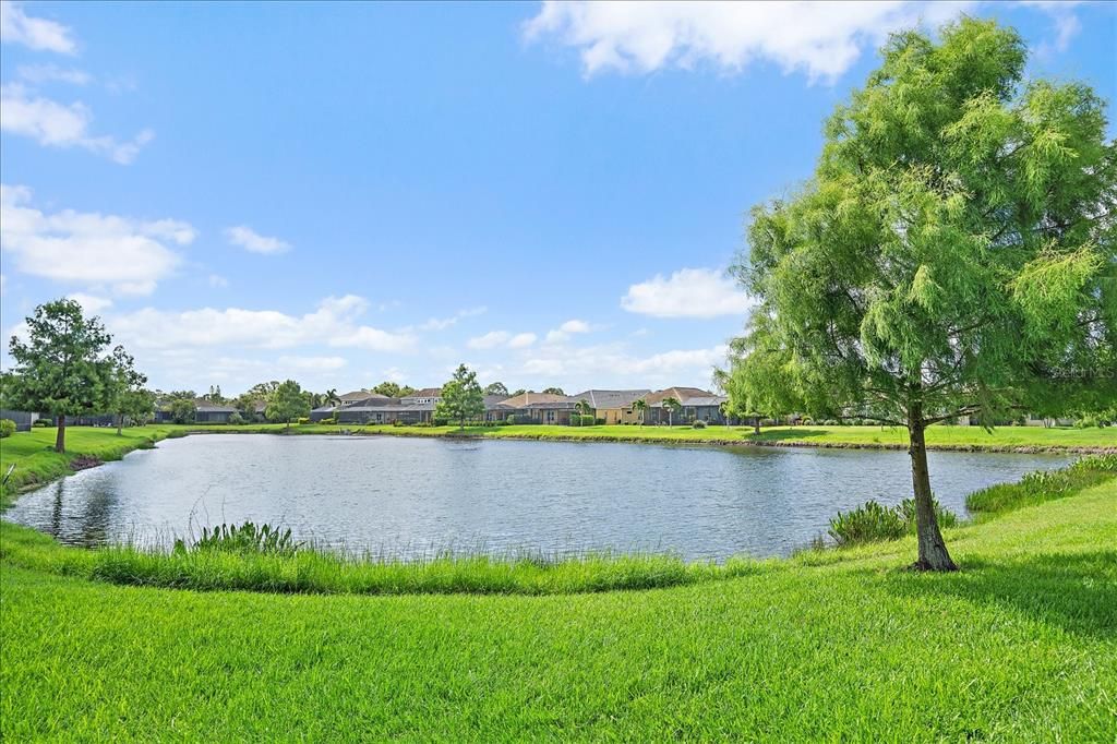 For Sale: $599,000 (3 beds, 3 baths, 2105 Square Feet)