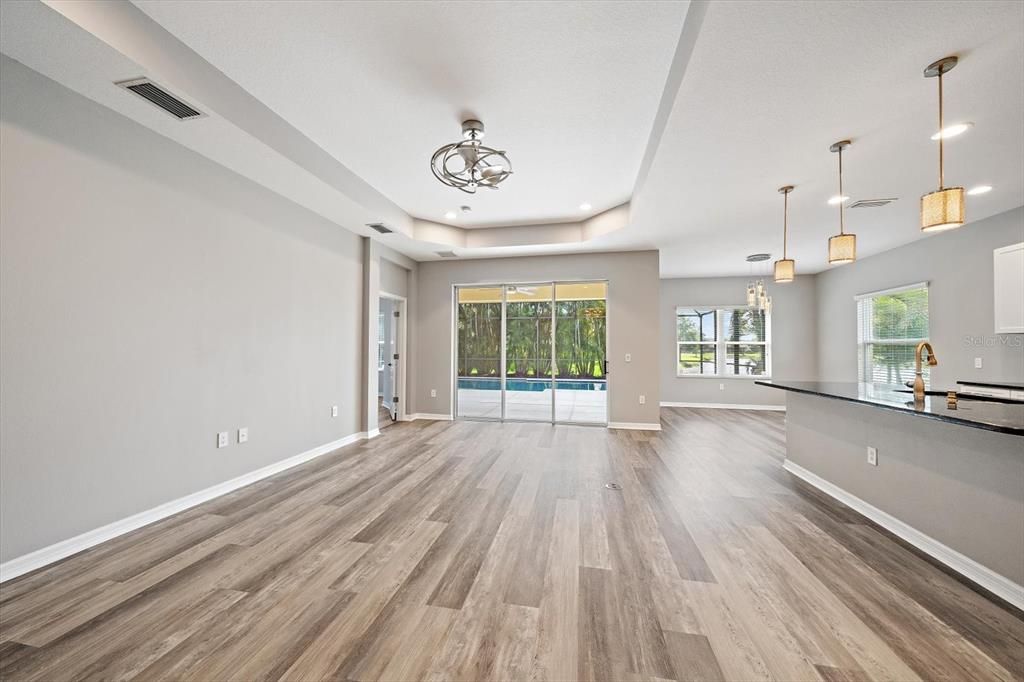 For Sale: $599,000 (3 beds, 3 baths, 2105 Square Feet)