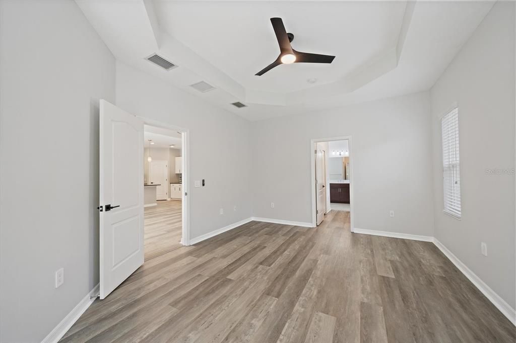 For Sale: $599,000 (3 beds, 3 baths, 2105 Square Feet)