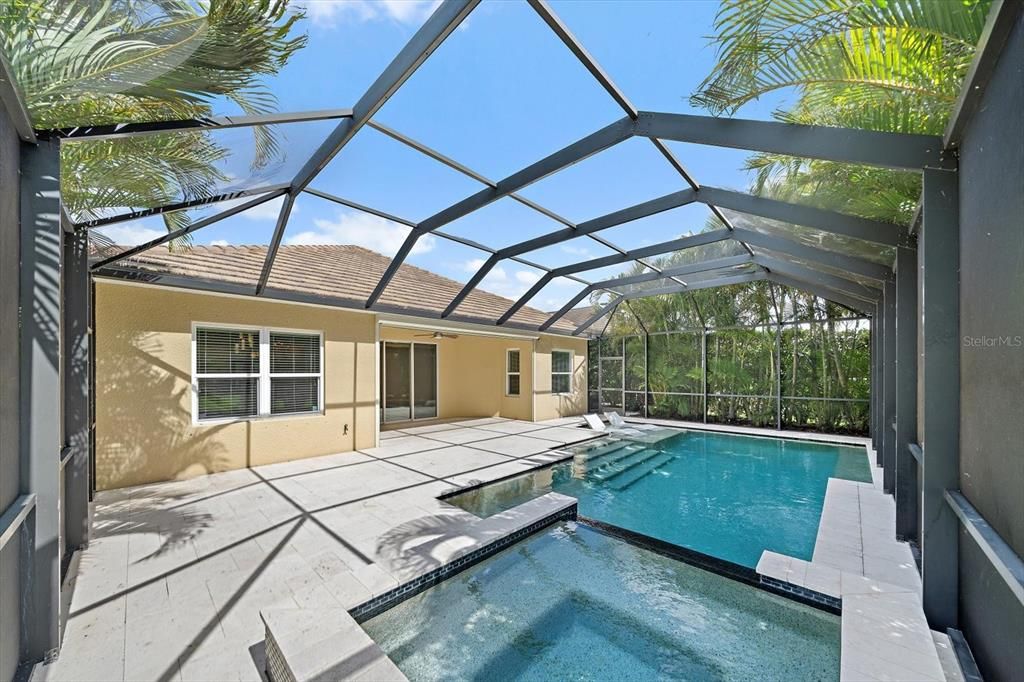 For Sale: $599,000 (3 beds, 3 baths, 2105 Square Feet)