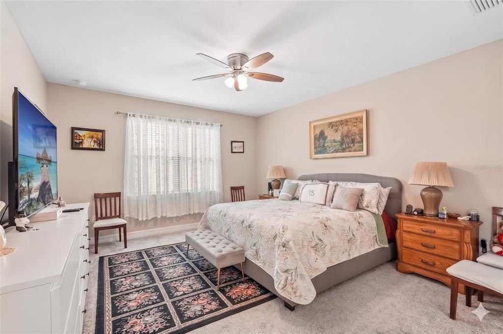 For Sale: $415,000 (3 beds, 2 baths, 2215 Square Feet)