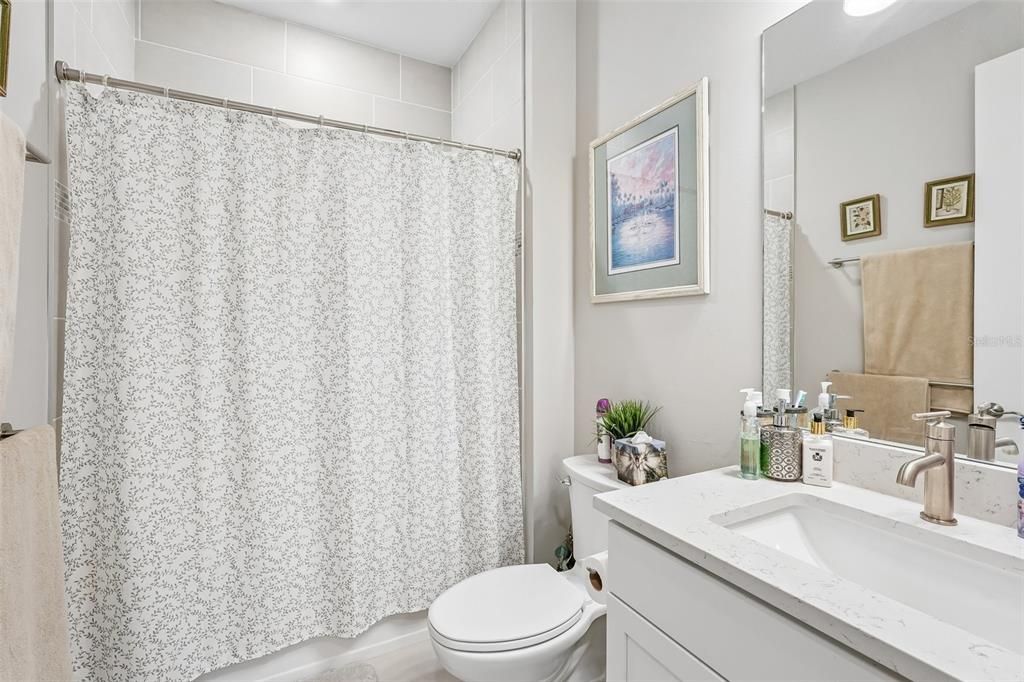 For Sale: $415,000 (3 beds, 2 baths, 2215 Square Feet)