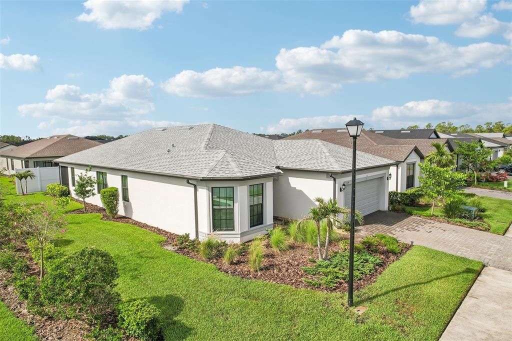 For Sale: $415,000 (3 beds, 2 baths, 2215 Square Feet)