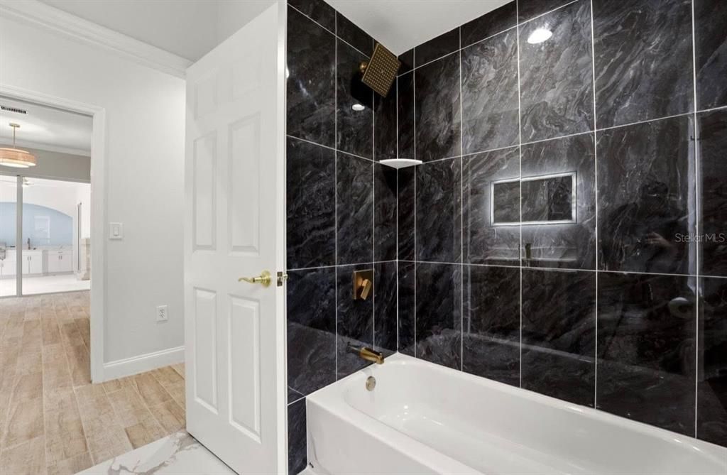 For Sale: $675,500 (3 beds, 2 baths, 2320 Square Feet)