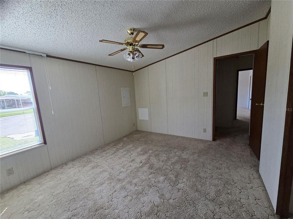 For Sale: $145,000 (2 beds, 2 baths, 1210 Square Feet)