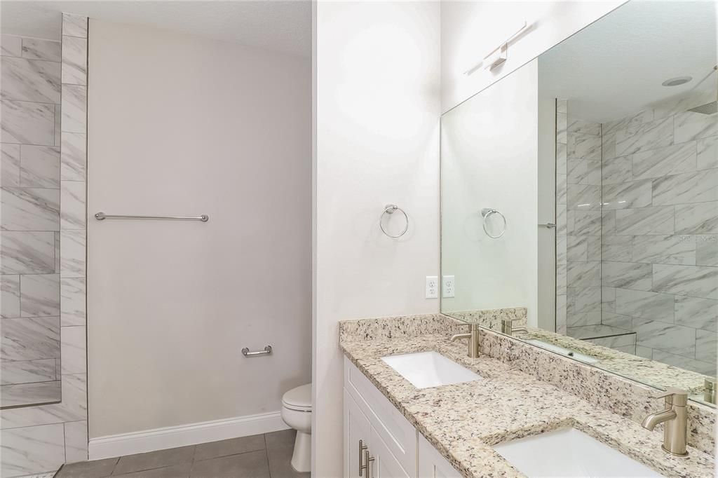 В аренду: $1,945 (4 спален, 2 ванн, 1764 Квадратных фут)