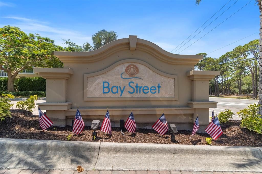 For Sale: $345,000 (2 beds, 2 baths, 1449 Square Feet)
