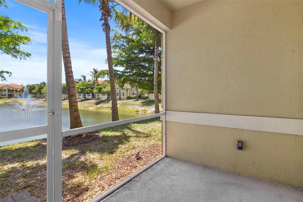 For Sale: $345,000 (2 beds, 2 baths, 1449 Square Feet)