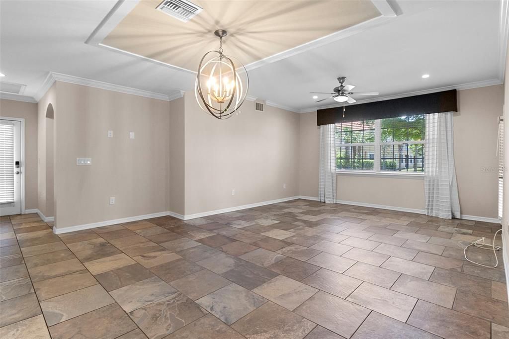 For Sale: $345,000 (2 beds, 2 baths, 1449 Square Feet)