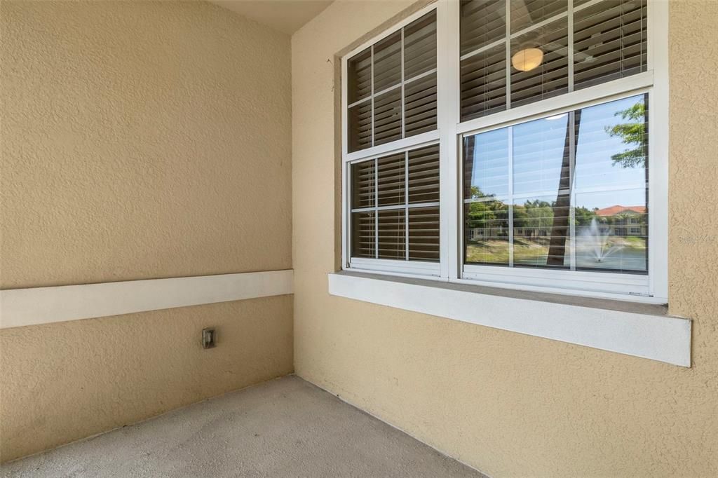For Sale: $345,000 (2 beds, 2 baths, 1449 Square Feet)