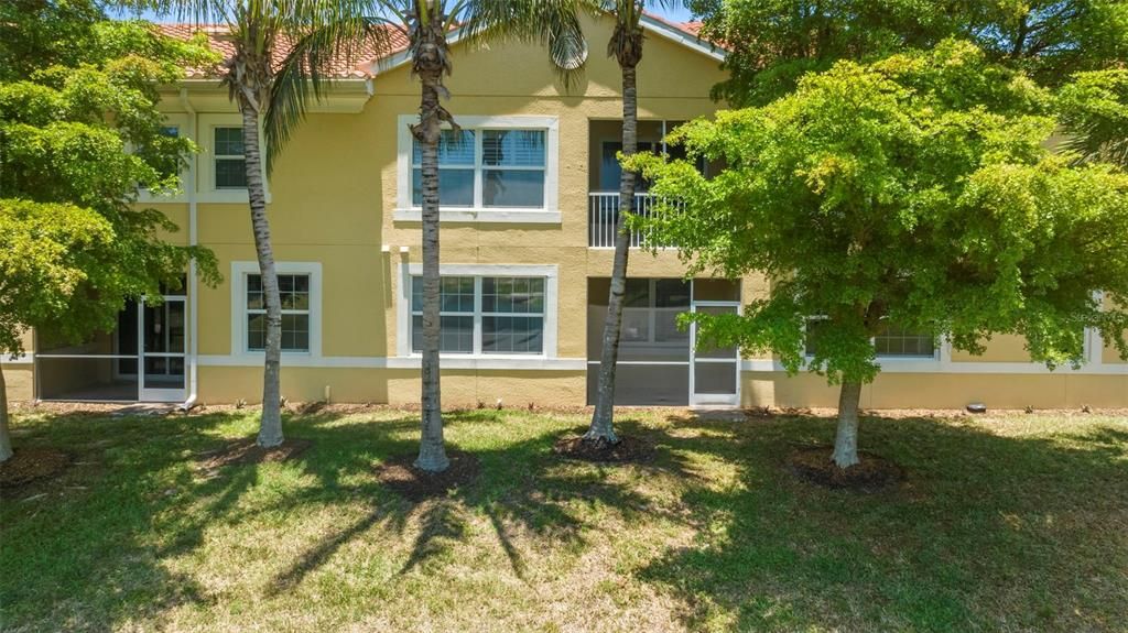 For Sale: $345,000 (2 beds, 2 baths, 1449 Square Feet)