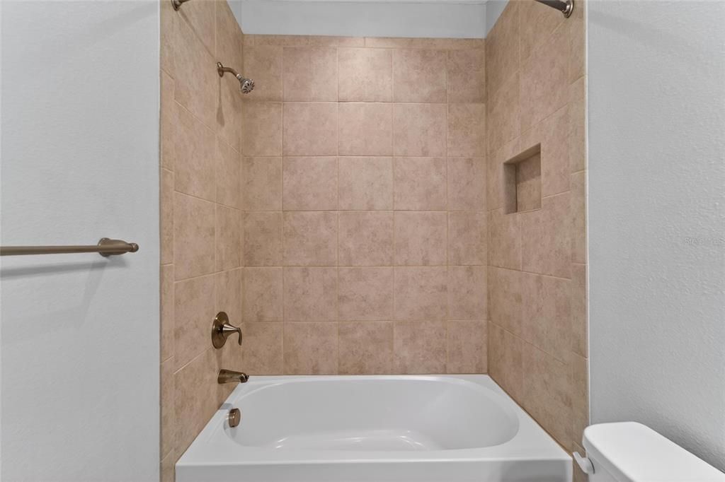 En Renta: $2,850 (3 camas, 2 baños, 1816 Pies cuadrados)