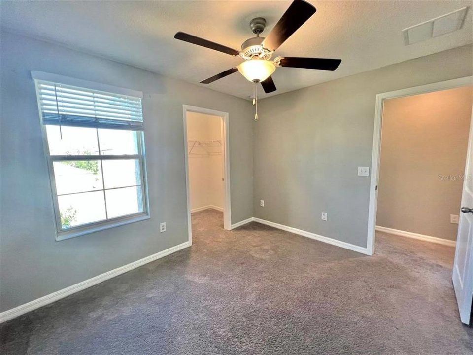 For Rent: $2,350 (5 beds, 2 baths, 2264 Square Feet)