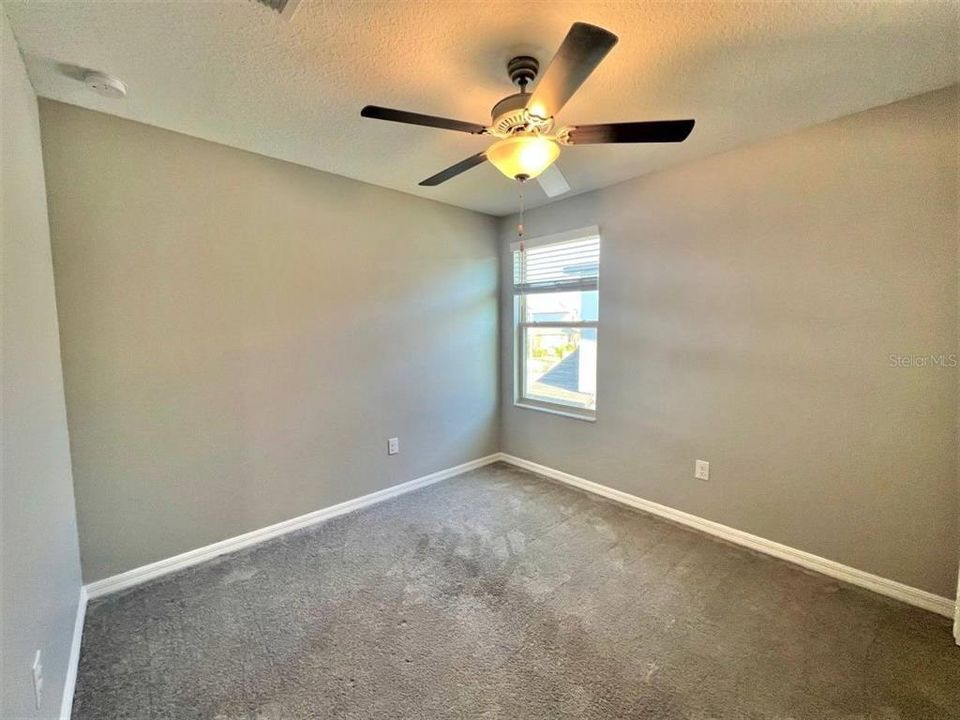 For Rent: $2,350 (5 beds, 2 baths, 2264 Square Feet)