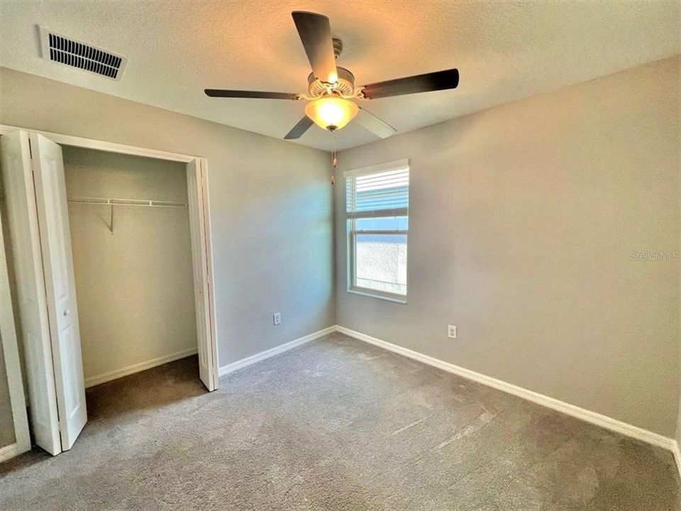 For Rent: $2,350 (5 beds, 2 baths, 2264 Square Feet)