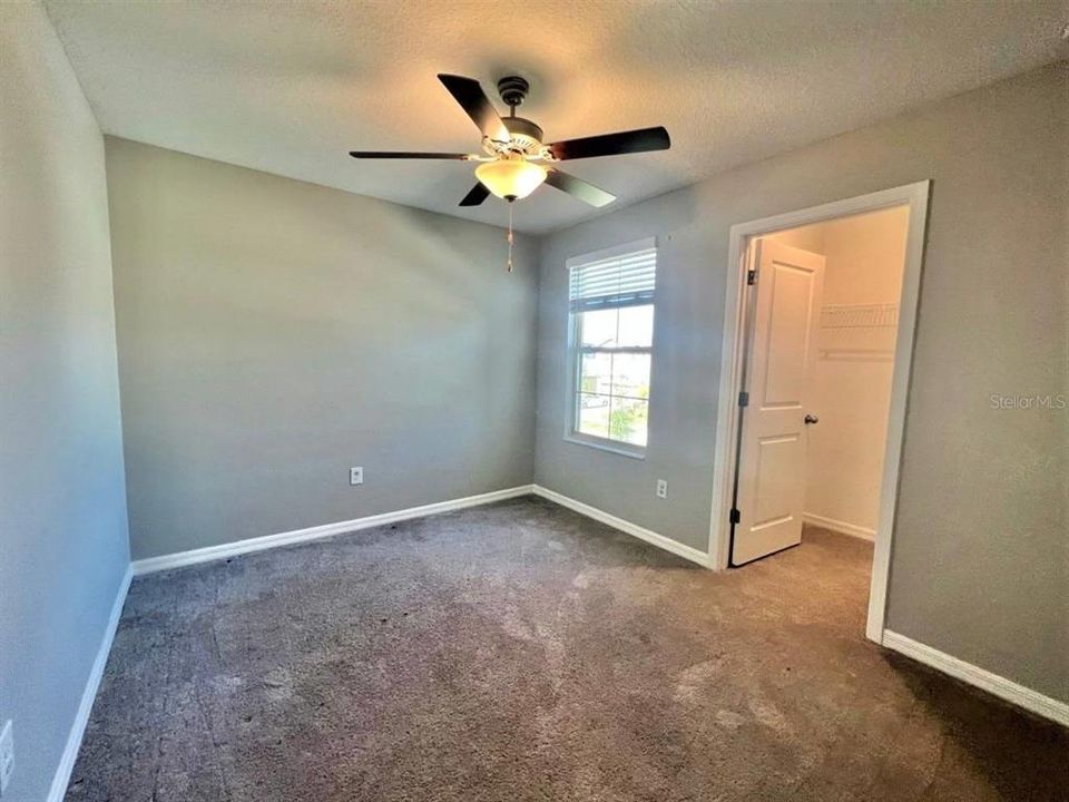 For Rent: $2,350 (5 beds, 2 baths, 2264 Square Feet)