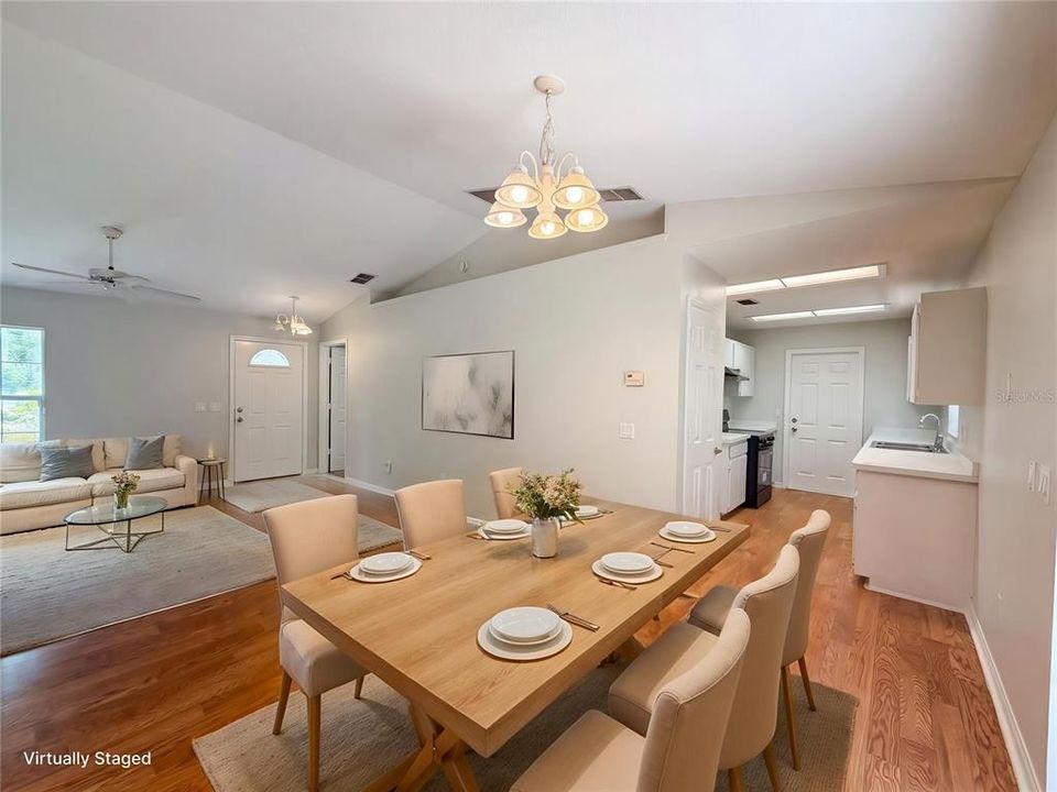 En Venta: $220,000 (3 camas, 2 baños, 1196 Pies cuadrados)