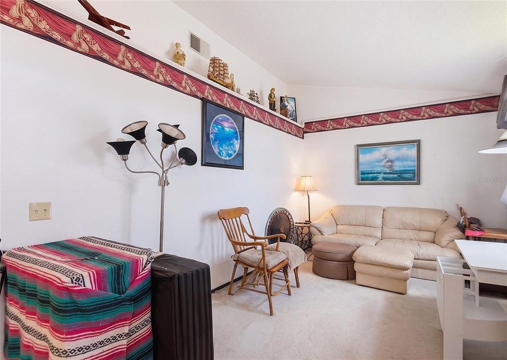 En Venta: $439,900 (3 camas, 2 baños, 1944 Pies cuadrados)