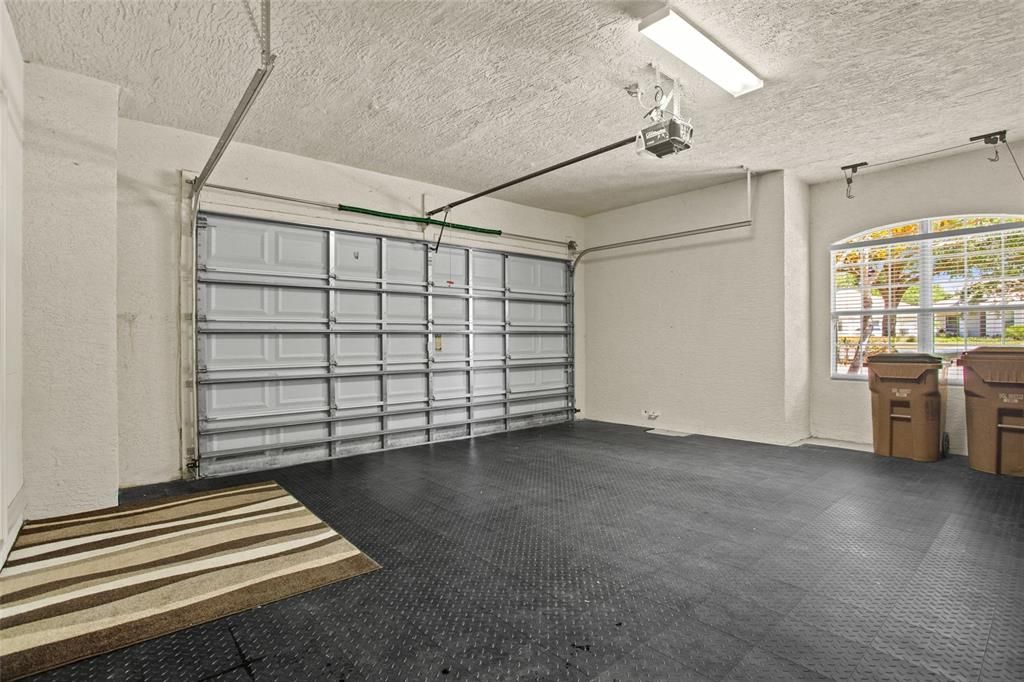 В аренду: $2,400 (2 спален, 2 ванн, 2031 Квадратных фут)