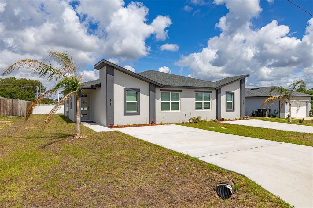 待售: $514,000 (6 贝兹, 0 浴室, 2574 平方英尺)