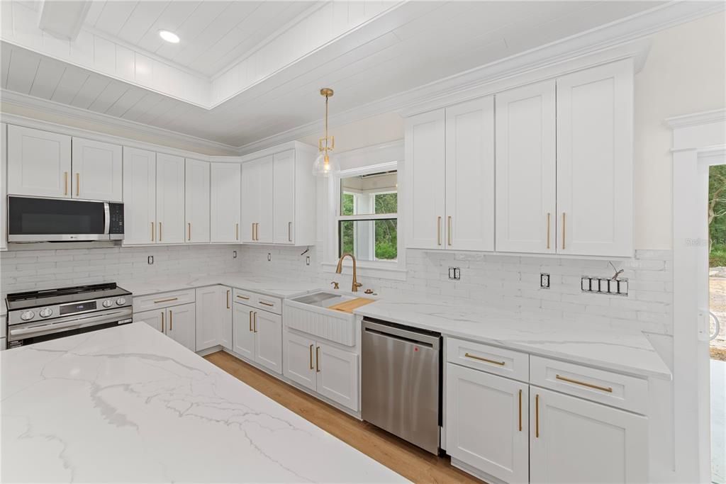 На продажу: $449,900 (3 спален, 2 ванн, 1627 Квадратных фут)