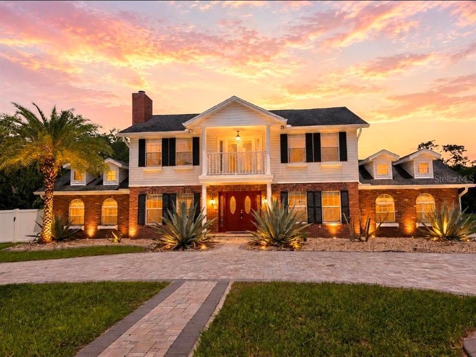 En Venta: $539,000 (4 camas, 2 baños, 2616 Pies cuadrados)
