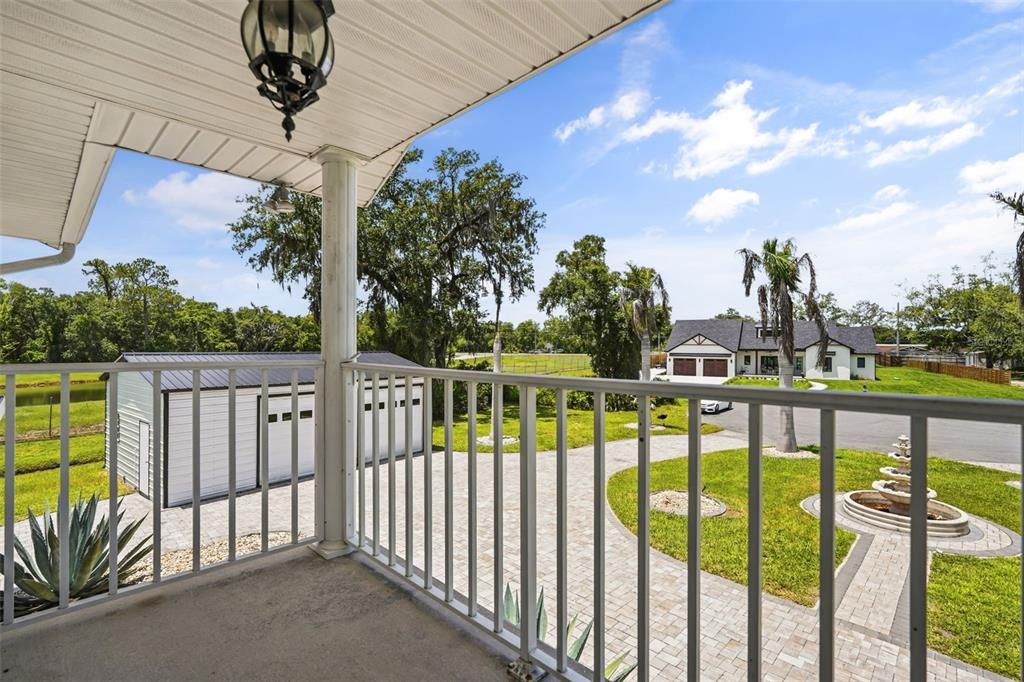 En Venta: $539,000 (4 camas, 2 baños, 2616 Pies cuadrados)