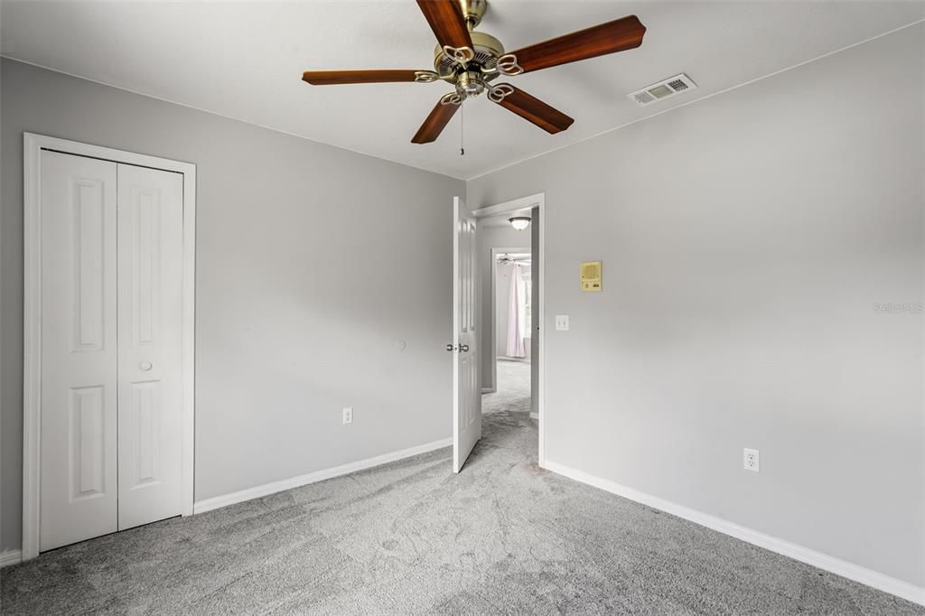 En Venta: $539,000 (4 camas, 2 baños, 2616 Pies cuadrados)