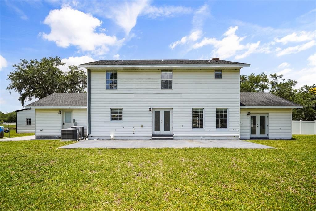 En Venta: $539,000 (4 camas, 2 baños, 2616 Pies cuadrados)