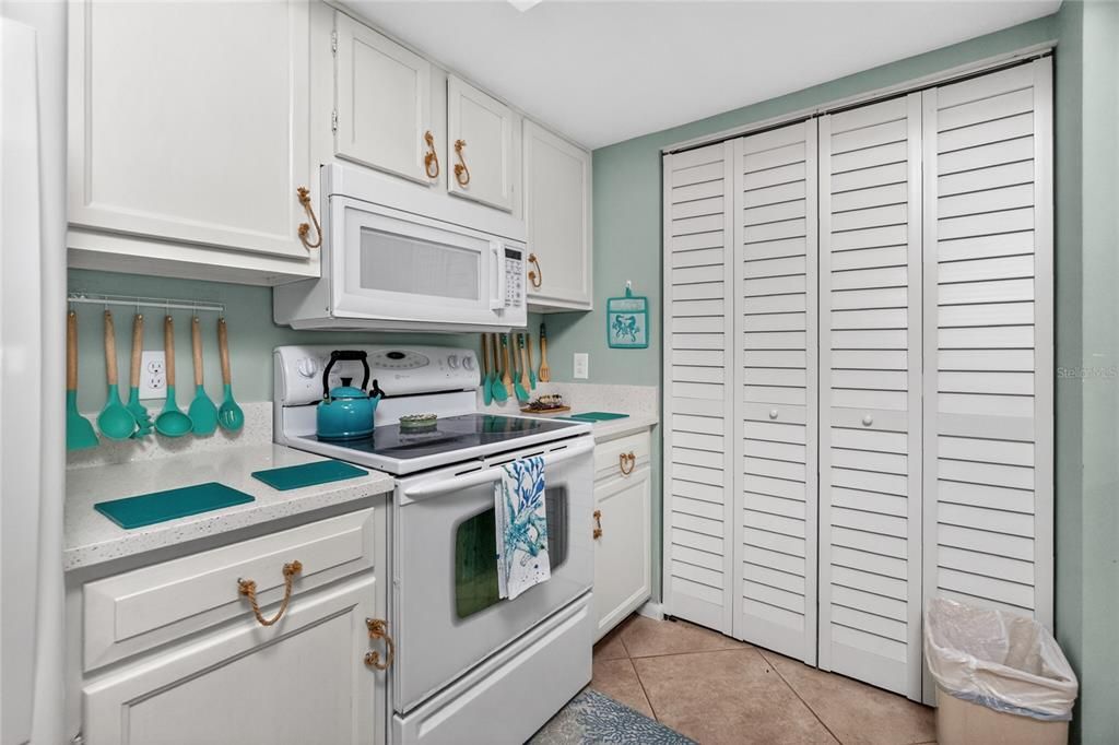 En Venta: $159,000 (1 camas, 1 baños, 836 Pies cuadrados)