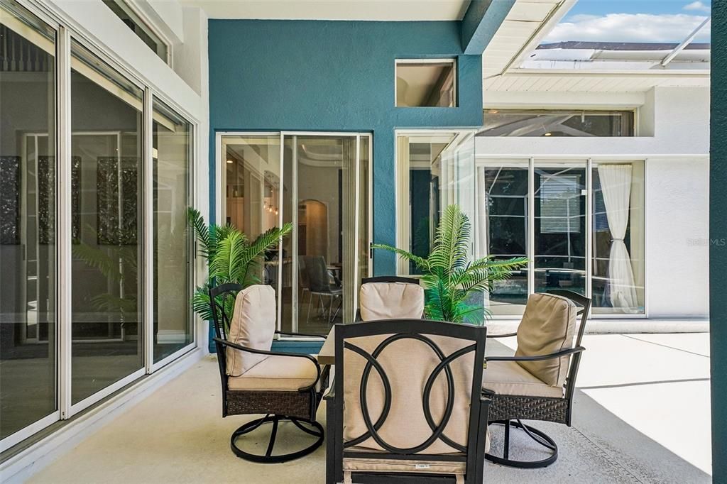 For Sale: $1,500,000 (5 beds, 4 baths, 3873 Square Feet)