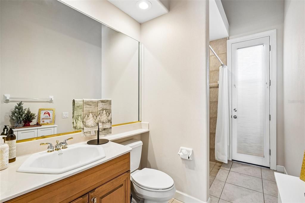 For Sale: $1,500,000 (5 beds, 4 baths, 3873 Square Feet)