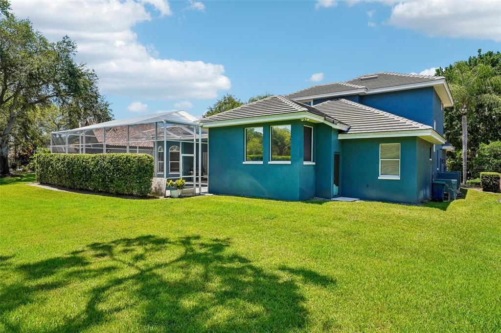 For Sale: $1,500,000 (5 beds, 4 baths, 3873 Square Feet)