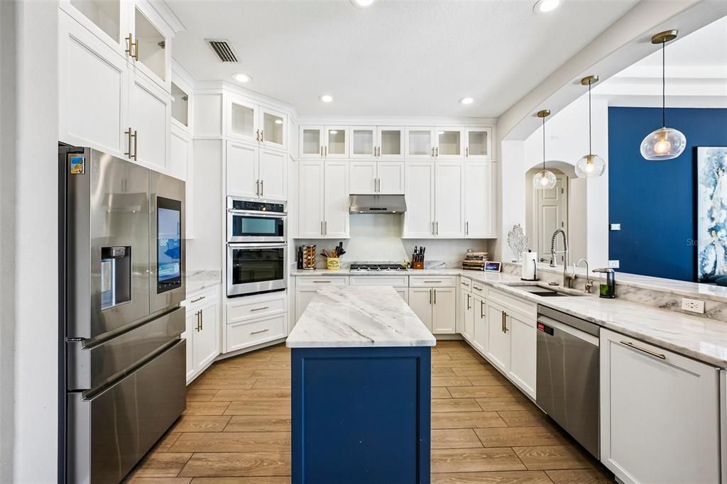 For Sale: $1,500,000 (5 beds, 4 baths, 3873 Square Feet)