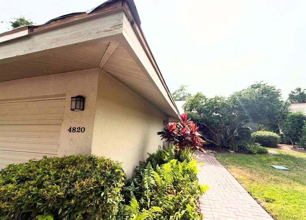 For Sale: $499,000 (2 beds, 2 baths, 1570 Square Feet)