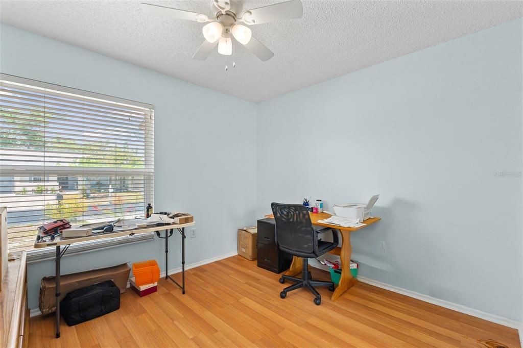Active With Contract: $225,000 (3 beds, 2 baths, 1497 Square Feet)