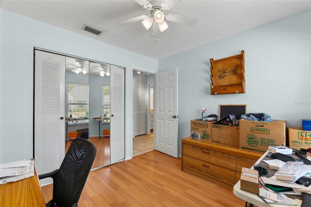 Active With Contract: $225,000 (3 beds, 2 baths, 1497 Square Feet)