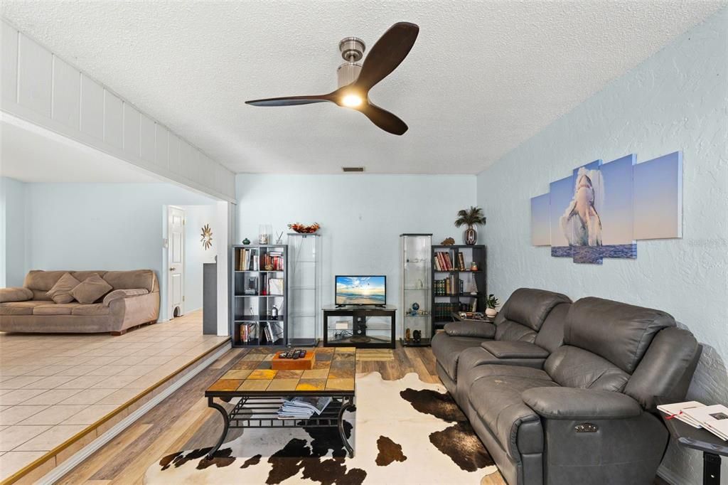 Active With Contract: $225,000 (3 beds, 2 baths, 1497 Square Feet)