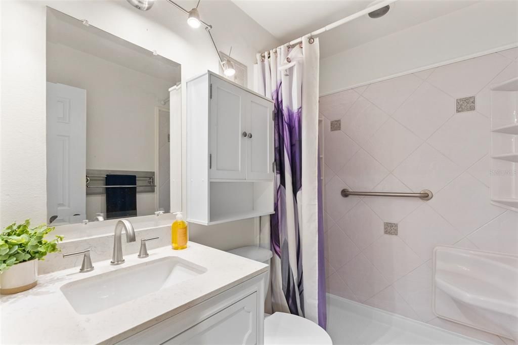 Active With Contract: $225,000 (3 beds, 2 baths, 1497 Square Feet)