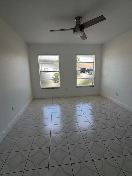 Active With Contract: $335,000 (3 beds, 2 baths, 1120 Square Feet)